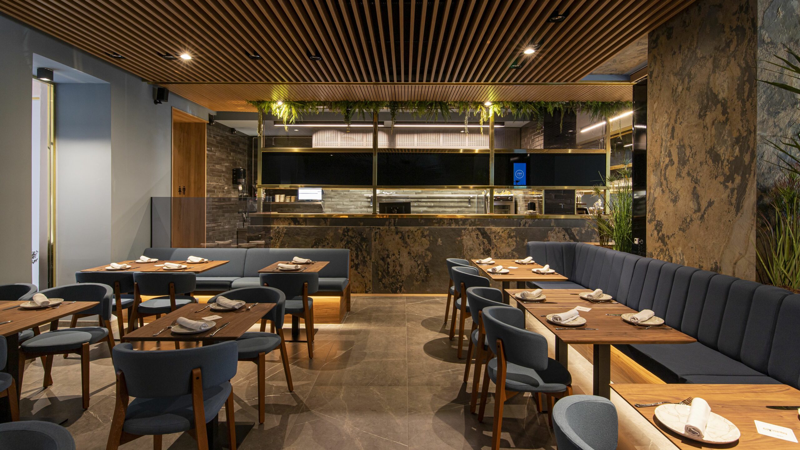 experience modern cuisine at barra alta madrid restaurant in madrid